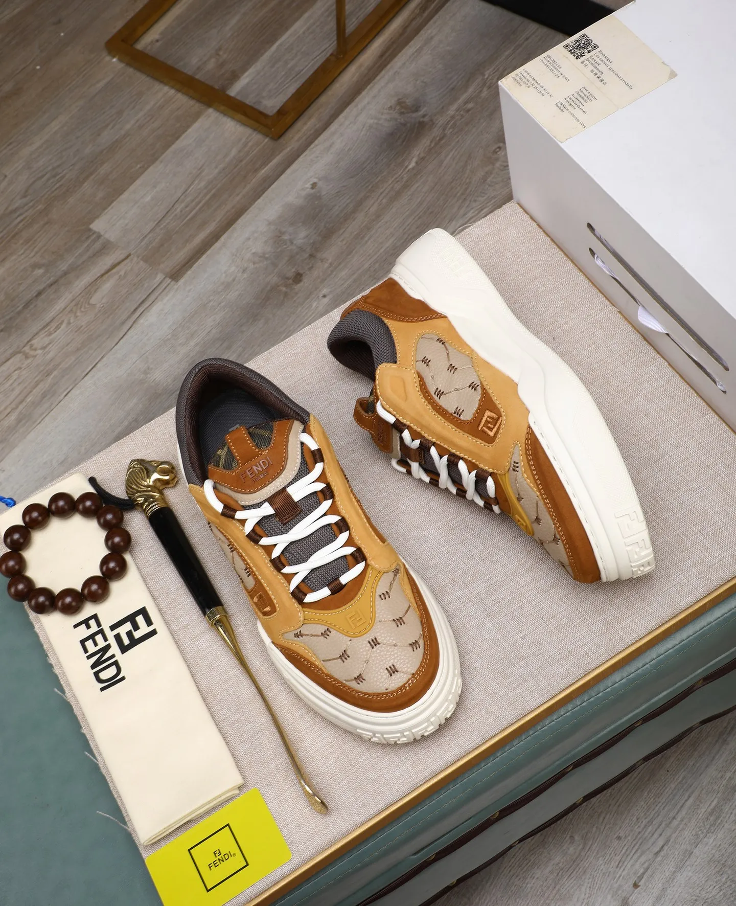 Men's shoes 💰820 [FENDI] Fendi - High-end quality original casual sports shoes - Upper: Nappa calfskin, pebbled calfskin, tongue and heel; injection molded brand logo plastic module - Lining: brand canvas - Outsole: ultra-light TPR foam·rubber; molded outsole -Super high quality control·Fine workmanship: highlighted (high-end·luxury·grade) -Size :39-44 (38, 45, can be customized)